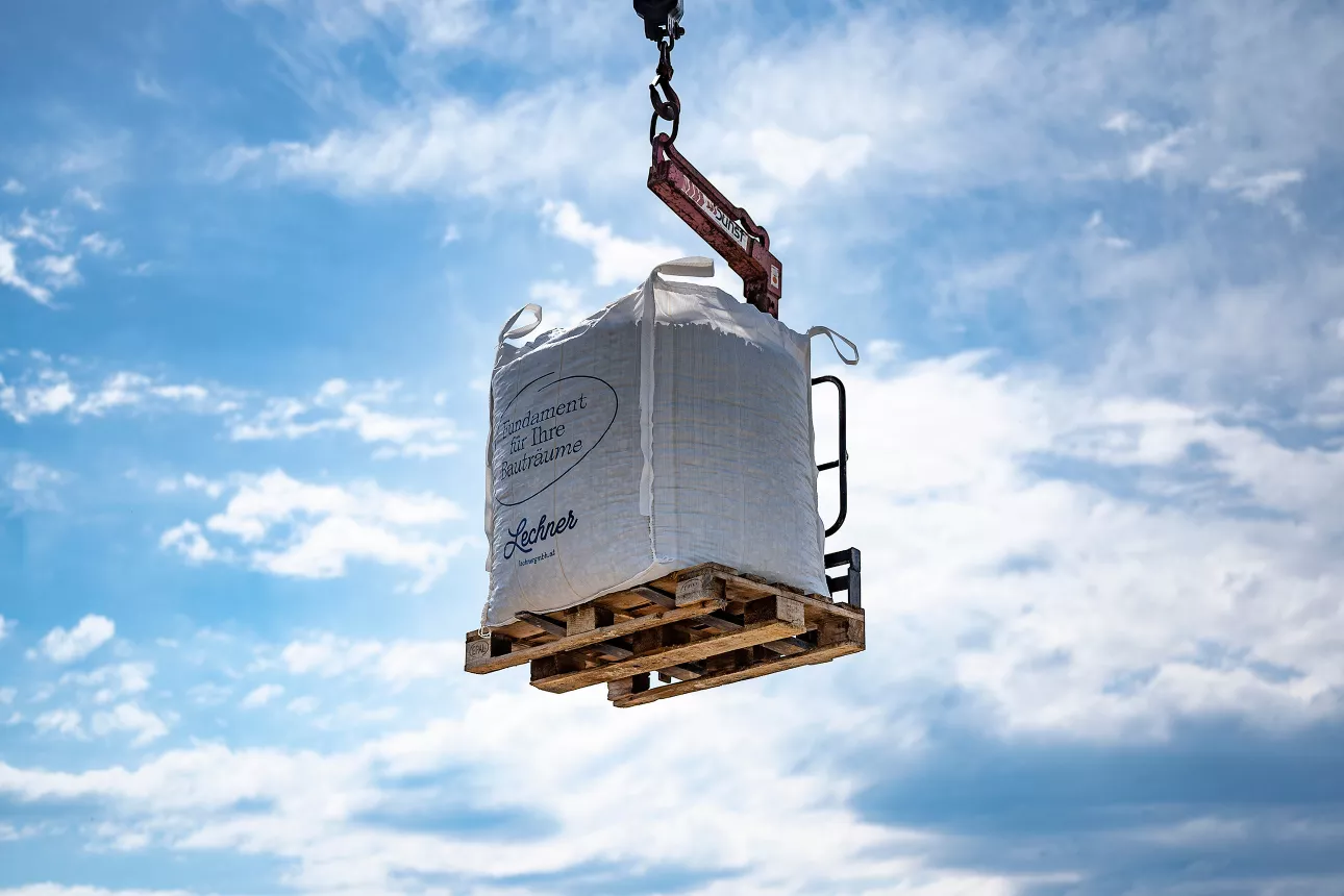 

<!-- THEME DEBUG -->
<!-- THEME HOOK: 'field' -->
<!-- FILE NAME SUGGESTIONS:
   ▪️ field--node--title--projekt.html.twig
   ✅ field--node--title.html.twig
   ▪️ field--node--projekt.html.twig
   ▪️ field--title.html.twig
   ▪️ field--string.html.twig
   ▪️ field.html.twig
-->
<!-- 💡 BEGIN CUSTOM TEMPLATE OUTPUT from 'themes/custom/oya/templates/field--node--title.html.twig' -->
Lechner
<!-- END CUSTOM TEMPLATE OUTPUT from 'themes/custom/oya/templates/field--node--title.html.twig' -->

