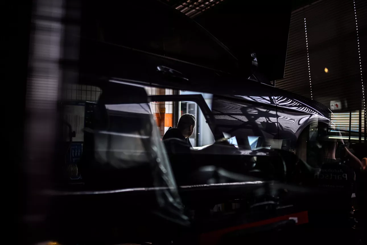 

<!-- THEME DEBUG -->
<!-- THEME HOOK: 'field' -->
<!-- FILE NAME SUGGESTIONS:
   ▪️ field--node--title--projekt.html.twig
   ✅ field--node--title.html.twig
   ▪️ field--node--projekt.html.twig
   ▪️ field--title.html.twig
   ▪️ field--string.html.twig
   ▪️ field.html.twig
-->
<!-- 💡 BEGIN CUSTOM TEMPLATE OUTPUT from 'themes/custom/oya/templates/field--node--title.html.twig' -->
Partsch
<!-- END CUSTOM TEMPLATE OUTPUT from 'themes/custom/oya/templates/field--node--title.html.twig' -->

